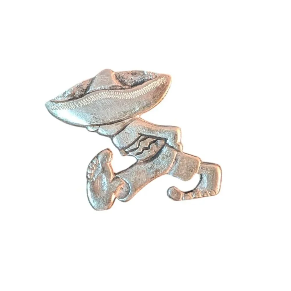 Vintage Mexican Sterling Silver Sombrero Man Brooch Unique Walking Figure Pin - Picture 1 of 13